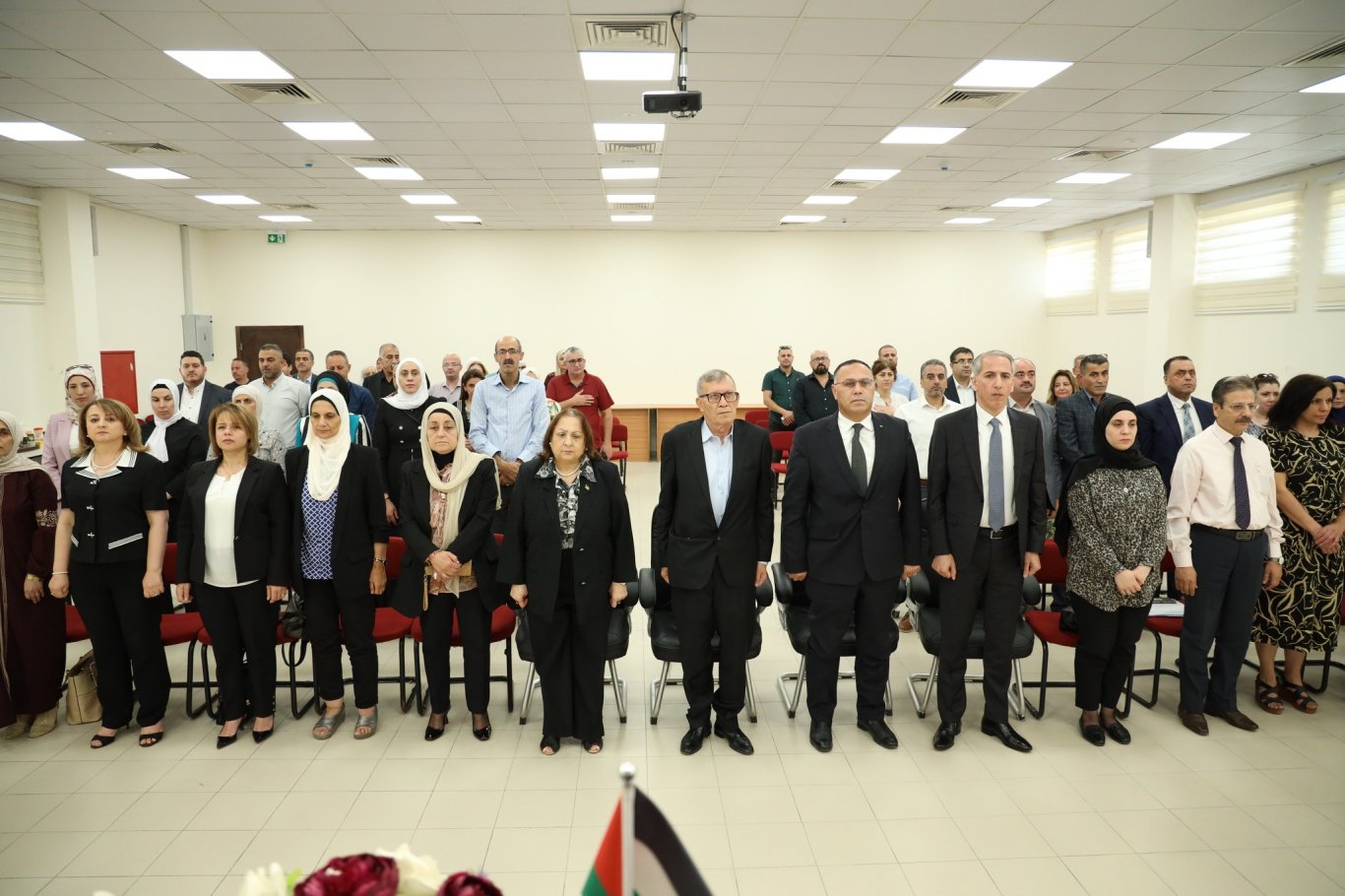 وزارة الصحة تفتتح قاعة الشهيد عبد الله أبو تين