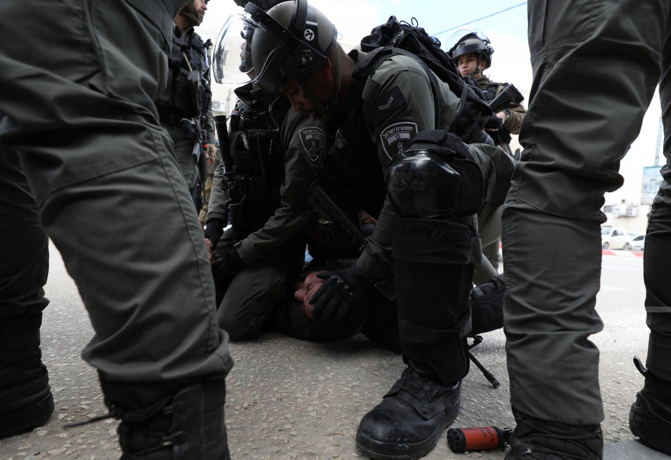 مداهمات واعتقالات خلال اقتحام مخيم بلاطة شرقي نابلس 