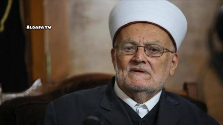 إبعاد خطيب المسجد الأقصى