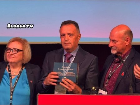 نقيب الصحفيين الفلسطينيين ناصر أبو بكر يتسلم جائزة نيلسون مانديلا لحقوق الإنسان