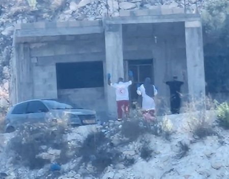 الاحتلال يقصف منزلا في حرش السعادة غرب جنين