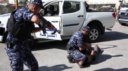 القبض على 3 أشخاص قاموا بدهس شرطي بالخليل