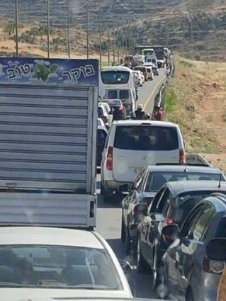 بالصور: حادث سير و تصادم كبير على طريق رام الله-نابلس 