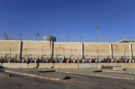 تسهيلات اسرائيلية "مشروطة" على الفلسطينيين في العيد