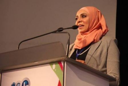  شخصية حديدية جمعت تخصص الكيمياء بعالم الاطفال