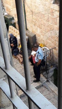 الاحتلال يجبر عائلة بالقدس على إخلاء منزلها لصالح المستوطنين