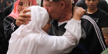 قوافل حجاج اسر الشهداء و الجرحى تغادر جنين وطوباس 