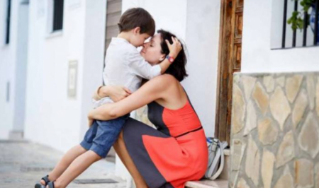 طفلك يحتاج منك الى هذه الامور ال 5 يوميا