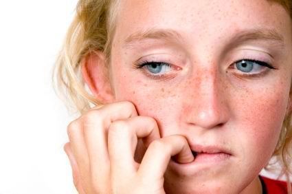 يجب ان تتوقف عن قضمك اظافرك فورا .. قبل ان تحل المصيبه ،، تابع الخبر للتفاصيل