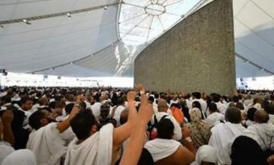 مصرية ترجم زوجها في جمرة العقبة بدلاً من ابليس.. والسبب؟