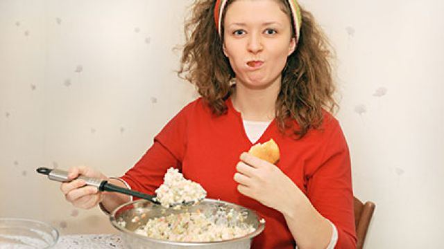 لكِ سيدتي: مع اقتراب عيد الاضحى، تجنبي الأخطاء الغذائيّة التالية المصاحبه للاعياد