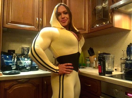 شاهد اشباه الرجال.. 7 نساء يتجردن من انوثتهن بالرياضة والعقاقير المنشطة