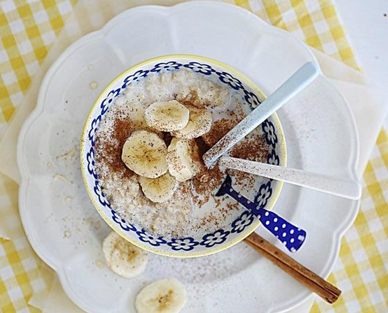 لنوم هاديء خالي من الاضطرابات اليك خليط الموز بالقرفة