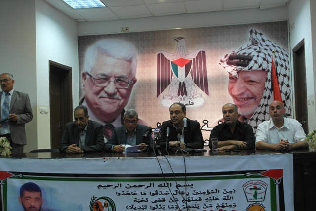 خلال المؤتمر الصحفي : قراقع يؤكد تعمد مصلحة سجون الاحتلال سياسة الإهمال الطبي بحق الأسير ياسر حمدوني