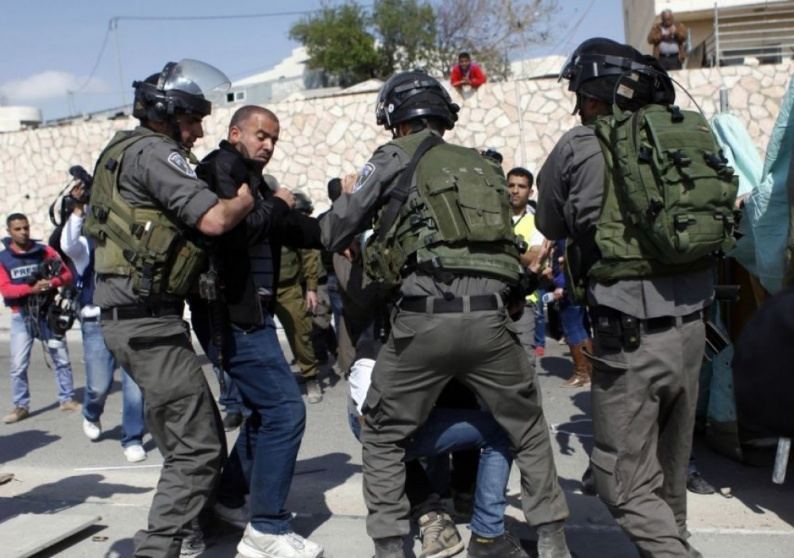 اعتقال شابين في القدس