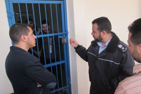 انتحار موقوف لدى الشرطة 