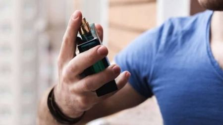 هل وصل العطر القاتل إلى فلسطين؟