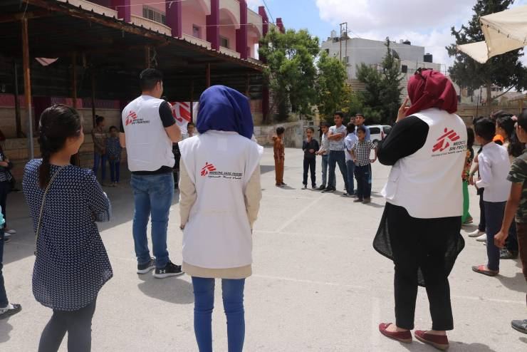 'أطباء بلا حدود' تقيم فعاليات للصحة النفسية المجتمعية ببيت أمر