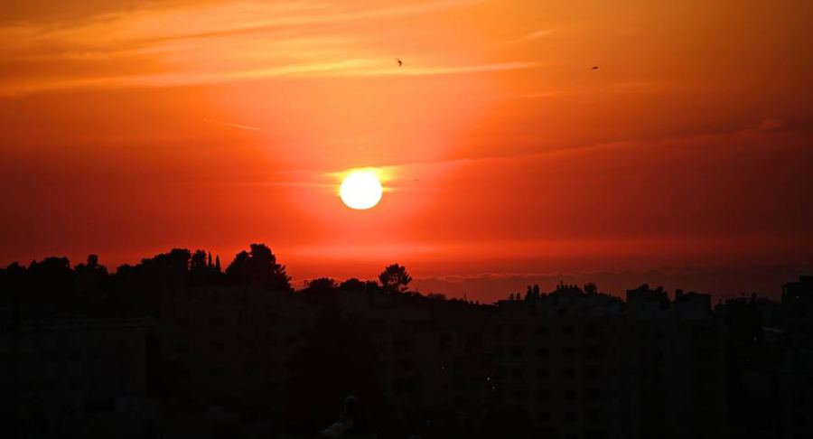 حالة الطقس: الحرارة أعلى من معدلها السنوي بحدود 5 درجات