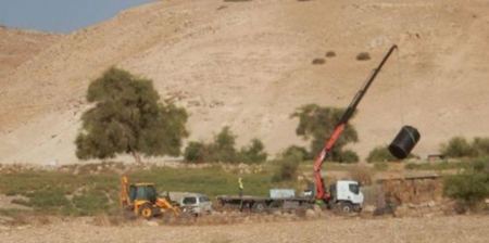 الاحتلال يصادر أبقارا وصهاريج مياه في الأغوار