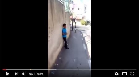مدير يطرد طفل من المدرسة بسبب "الرسوم" ماحقيقة الأمر؟