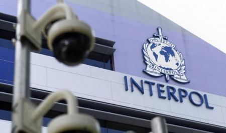 إنتربول فلسطين يتسلم مطلوباً للعدالة من إنتربول عمّان 