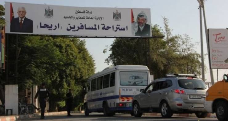 مخابرات الاحتلال تعتقل مريضاَ على 'الجسر'