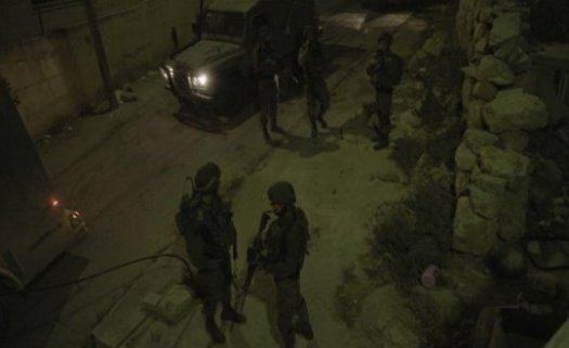 الإحتلال يعتقل شاباً من جنين ويصادر دراجته النارية