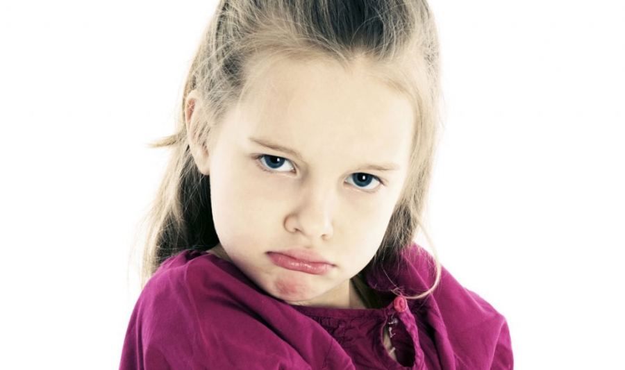 كيفية التعامل مع الطفل العنيد ... نصائح وحلول مفيدة جدا