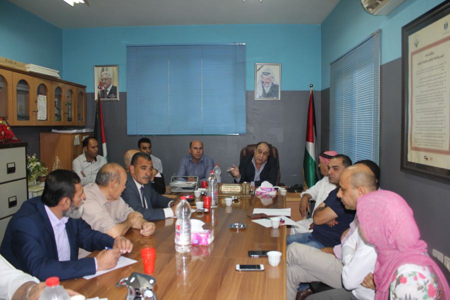 المحافظ رمضان يوعز لصندوق الاستثمار الفلسطيني العودة للعمل على تنفيذ مشروع الطاقة البديلة في بلدة كفردان بعد التوصل الى توافق مع البلدية ومديرية الاوقاف