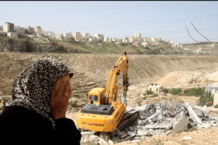 بقرار احتلالي.. هدم منزل في الزعيم