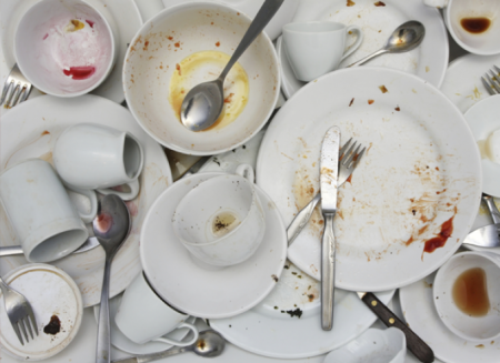 استخدامات غريبة لسائل غسل الأطباق... لن تصدّقوا أنّه فعال لهذه الدرجة!