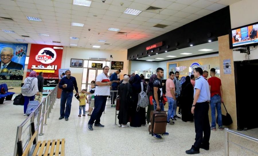 الاحتلال يمنع 25 مواطنا من السفر خلال الأسبوع الماضي