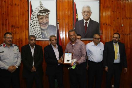 قلقيلية : حفل تكريم للطلبة الخريجين من منتسبي الأجهزة الأمنية