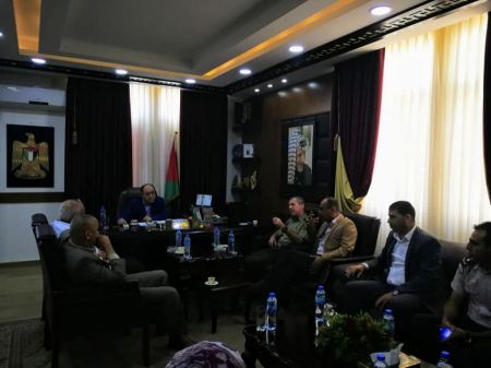 محافظ جنين يلتقي المدير الجديد للضابطة الجمركية في المحافظة