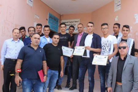 تكريم طلبة الثانوية العامة “إنجاز” في قرية العرقة غرب جنين