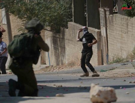 اصابة 3 مواطنين بينهم صحفي خلال قمع جيش الاحتلال لمسيرة كفر قدوم