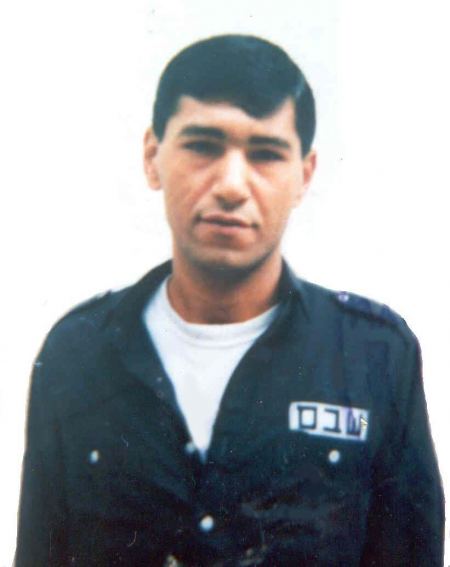 كأنه البارحة