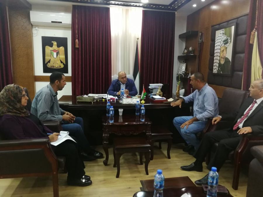 أهالي المنطار الشرقي يطالبون محافظ جنين توفير معززات صمودهم على أرضهم