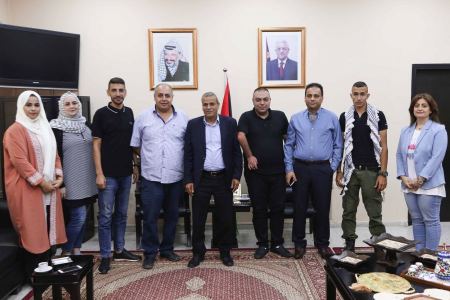 قلقيلية : مبادرة لتعزيز دور الشباب في دوائر صنع القرار