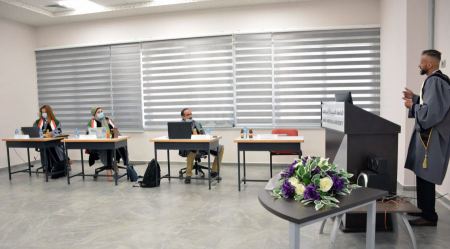  مناقشة رسالة الماجستيرالأولى في تخصص المعلوماتية الصحية في حرم الجامعة العربية الأمريكية برام الله