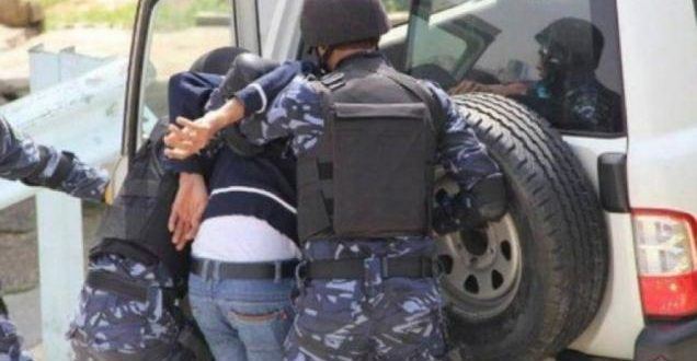  الشرطة تقبض على مطلوب صادر بحقه17مذكرة قضائية بمبلغ تسعمائة ألف شيكل في قلقيلية