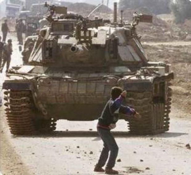 فروانة: أكثر من (120) ألف حالة اعتقال منذ اندلاع