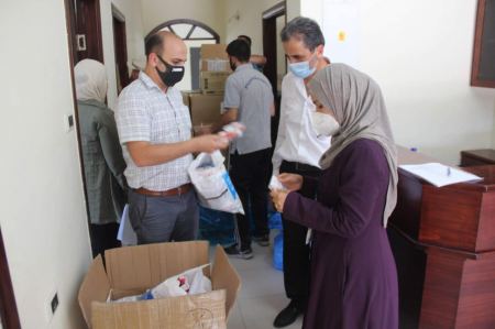 د. ابو هولي: المساعدات اليابانية ستعزز من قدرة اللاجئين الفلسطينيين في مواجهة وباء كورونا