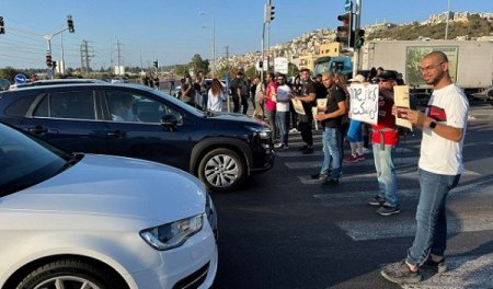 وقفة منددة بتفشي الجريمة وتقاعس الشرطة في الفريديس داخل أراضي الـ48