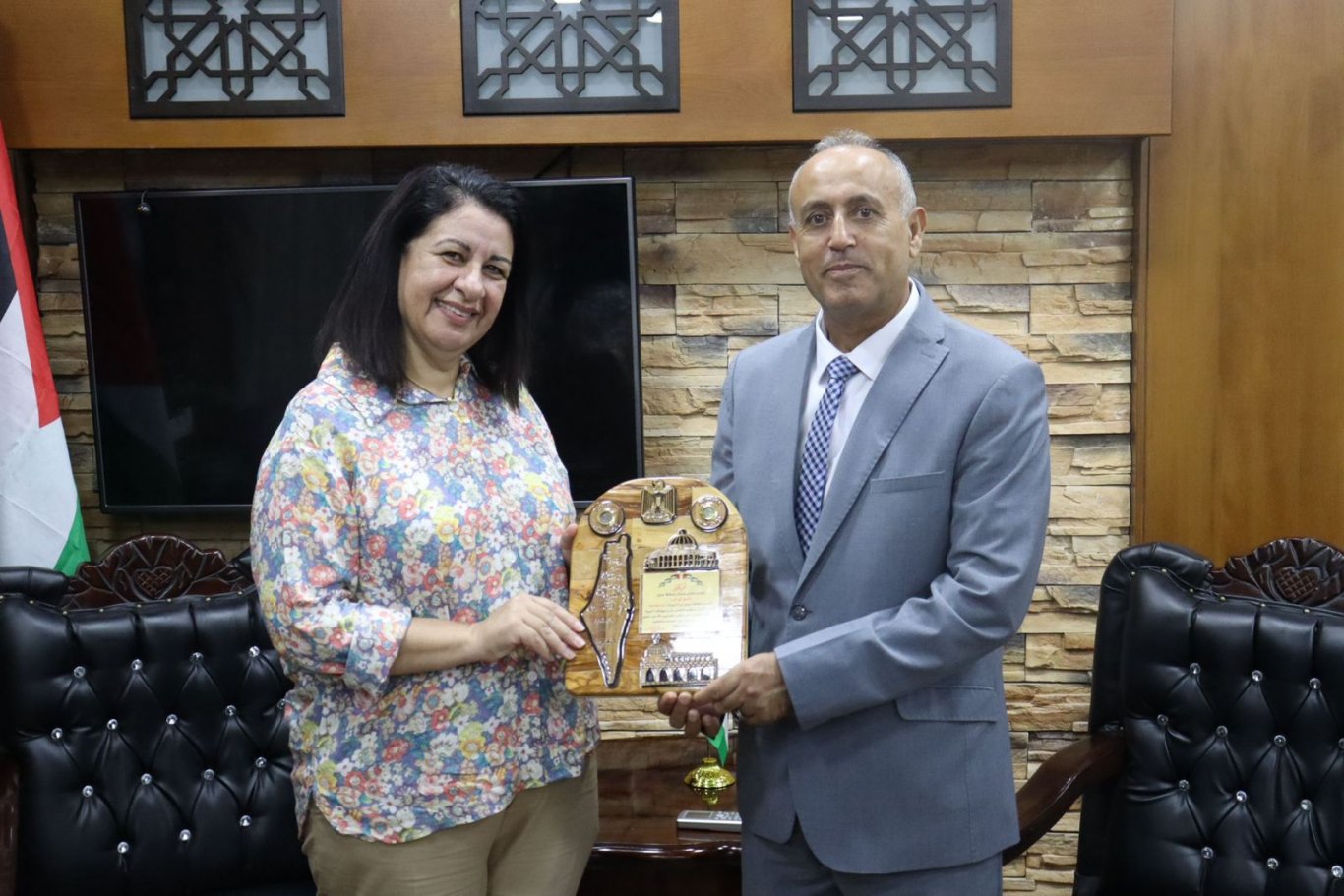 تكريم مديرة مكتب بعثة الصليب الأحمر الدولي في جنين
