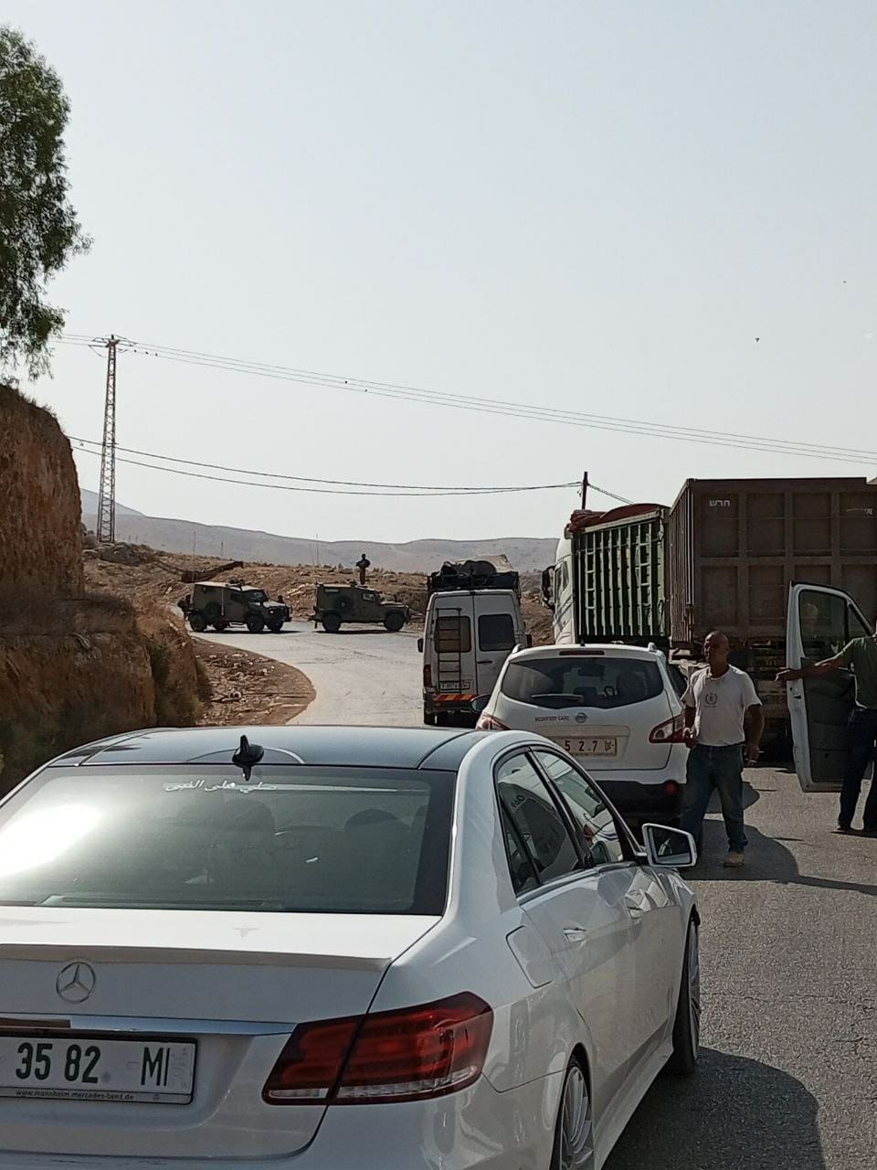 الاحتلال يعرقل تنقل المواطنين في الأغوار