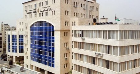 الحكومة تواصل الضغط للإفراج عن أموال "المقاصة": 7.26 مليار شيقل تقتطعها إسرائيل وترفض إعادتها 