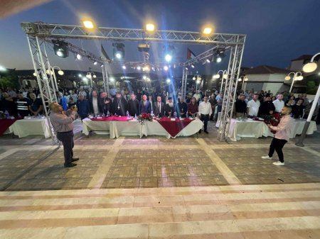 برعاية محافظ جنين ومشاركة حركة فتح نزيه الخليل الخيرية تكرم الناجحين في الثانوية العامة في الزبابدة