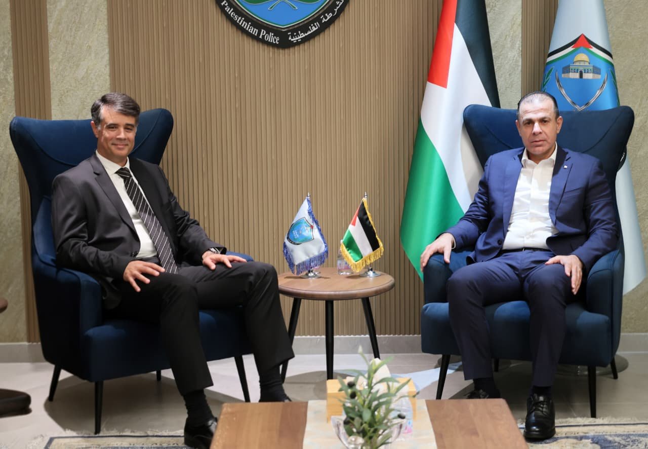 اللواء علام السقا يستقبل وفداً من شركة التأمين الوطنية ويؤكد على تعزيز العلاقة التشاركية مع كافة القطاعات الخاصة والعامة